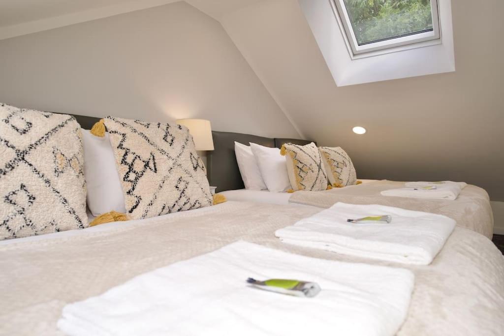 Dane Duplex Studio Six - Tranquil Getaway Apartment *